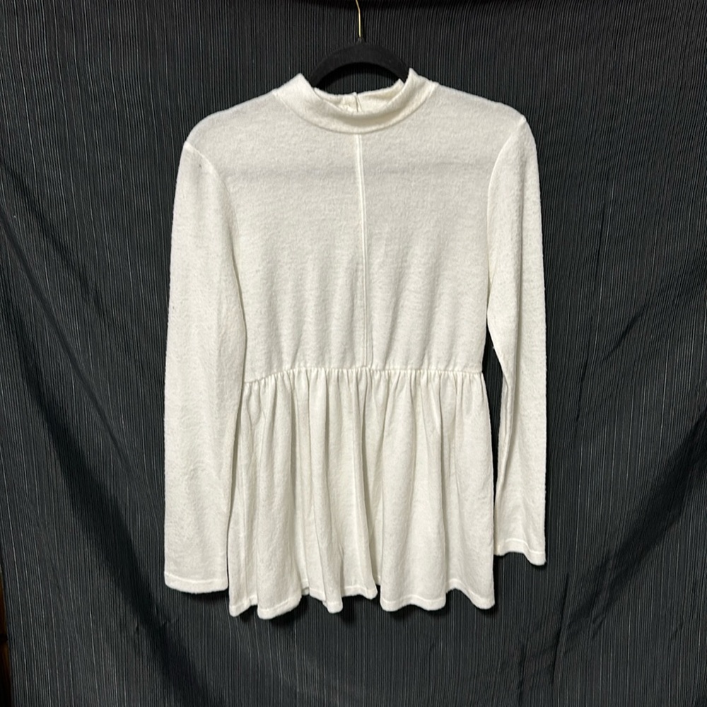 Altar’d state brand White pull over flare bottom light sweater top / Size M /V-9